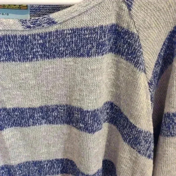 C&C California womens lightweight blue/gray stripe sweater large - Picture 2 of 4
